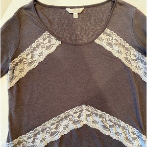 🛍️ Charming Charlie Heather Brown long sleeve top with lace accents, sz M